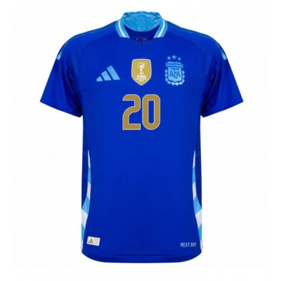 Moški Nogometni dresi Argentina Alexis Mac Allister #20 Gostujoči Copa America 2024 Kratek Rokav Moški Nogometni dresi Argentina Alexis Mac Allister #20 Gostujoči Copa America 2024 Kratek Rokav